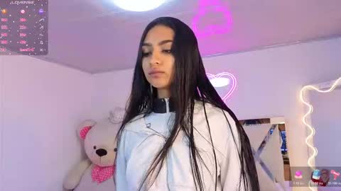 Jazmin  online show from November 9, 11:41 am