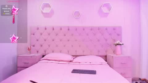 Jazminrusso  online show from April 13, 4:07 am