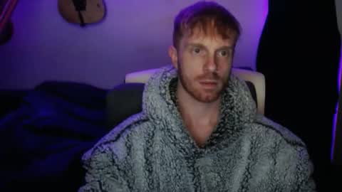 Snapshot of jb_cams chatting on November 19, 8:42 pm jb_cams online show from November 19, 8:42 pm