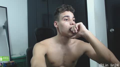 Snapshot of jbunny03 chatting on December 31, 11:17 pm Lin online show from December 31, 11:17 pm