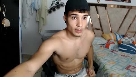 Lin online show from March 6, 11:23 pm