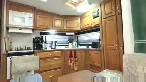 JCcurves online show from December 25, 11:10 pm