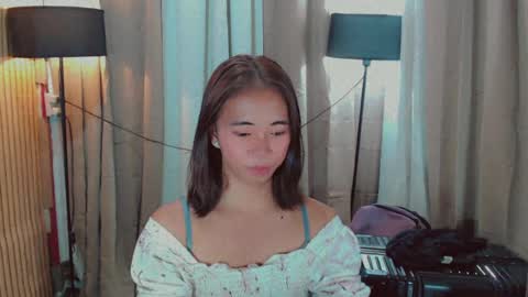 Snapshot of jclbabes chatting on July 12, 1:02 pm vivian online show from July 12, 1:02 pm