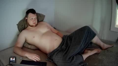 Red Head   Romeo online show from April 12, 6:02 pm