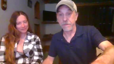 jdgiddy69 online show from April 10, 11:42 pm