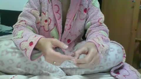 Snapshot of je_melody chatting on February 10, 5:30 pm EJ Melody online show from February 10, 5:30 pm