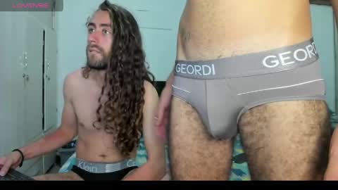 Snapshot of jean_and_paulxl chatting on April 25, 2:25 am JEAN PAUL online show from April 25, 2:25 am