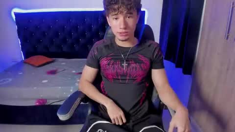 Snapshot of jean_burns chatting on January 6, 8:34 pm jean_burns online show from January 6, 8:34 pm