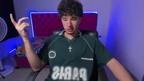 jean_burns online show from February 14, 7:10 pm