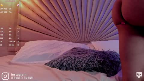 Snapshot of jean_coleman chatting on January 4, 9:54 am Jean Coleman online show from January 4, 9:54 am