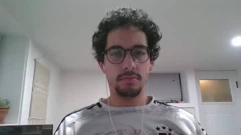 Snapshot of jean_hard_ chatting on March 5, 4:45 am jean_hard_ online show from March 5, 4:45 am