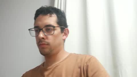 Snapshot of jean_hard_ chatting on November 18, 5:23 am jean_hard_ online show from November 18, 5:23 am