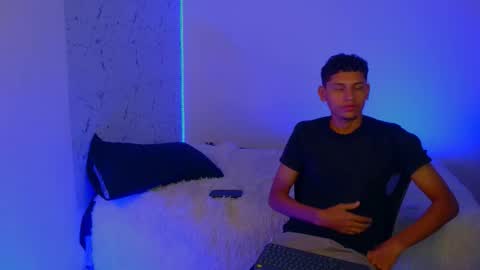 Snapshot of jean_widow chatting on December 2, 2:12 pm Jean Widow online show from December 2, 2:12 pm