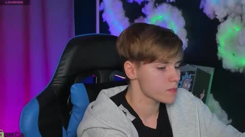 Snapshot of jean_wilsons chatting on December 21, 11:17 am jean_wilsons online show from December 21, 11:17 am