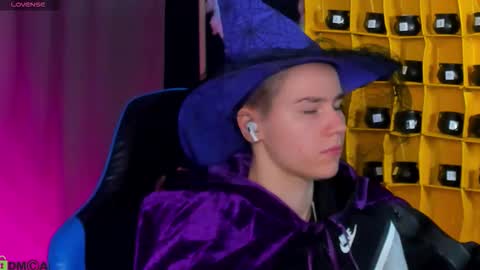 Snapshot of jean_wilsons chatting on February 19, 1:29 pm jean_wilsons online show from February 19, 1:29 pm