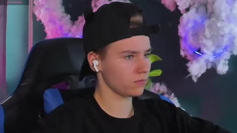 jean_wilsons online show from March 19, 11:14 am