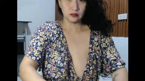 Jean online show from August 3, 1:59 am