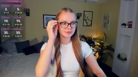 Jenny online show from October 26, 7:14 am