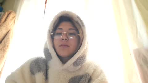 May online show from January 19, 8:40 am