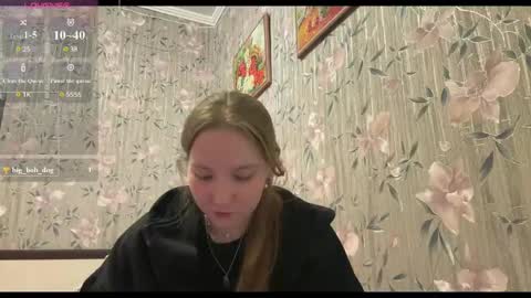 Snapshot of jeanniescharff chatting on May 6, 6:35 pm jeanniescharff online show from May 6, 6:35 pm