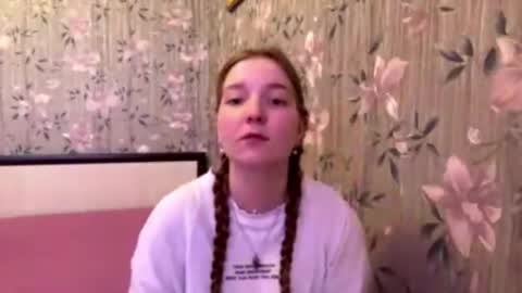 Snapshot of jeanniescharff chatting on May 23, 2:10 pm jeanniescharff online show from May 23, 2:10 pm