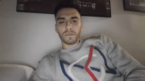 Snapshot of jeanpierbello7 chatting on December 9, 1:18 am jean pier bello Silva online show from December 9, 1:18 am