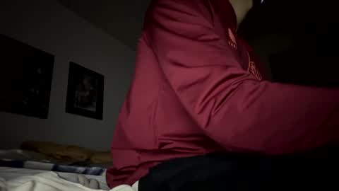 Snapshot of jeanpierbello7 chatting on December 30, 8:32 am jean pier bello Silva online show from December 30, 8:32 am