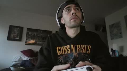 Snapshot of jeanpierbello7 chatting on January 28, 10:01 pm jean pier bello Silva online show from January 28, 10:01 pm