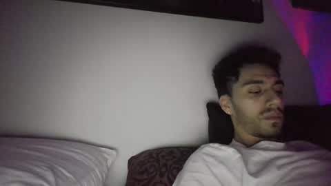 Snapshot of jeanpierbello7 chatting on February 1, 11:21 am jean pier bello Silva online show from February 1, 11:21 am