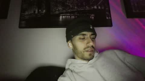 Snapshot of jeanpierbello7 chatting on February 2, 8:02 am jean pier bello Silva online show from February 2, 8:02 am