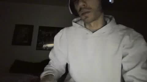 Snapshot of jeanpierbello7 chatting on March 1, 7:30 am jean pier bello Silva online show from March 1, 7:30 am