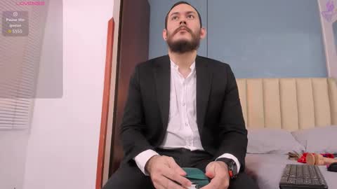 Jeanpiere online show from December 14, 7:18 pm