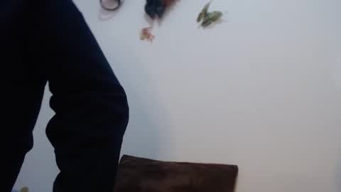 Snapshot of jeans_and_emma chatting on March 4, 4:17 am jeans_and_emma online show from March 4, 4:17 am