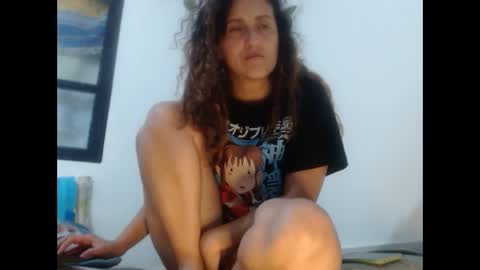 Snapshot of jeans_and_emma chatting on October 1, 1:55 am jeans_and_emma online show from October 1, 1:55 am