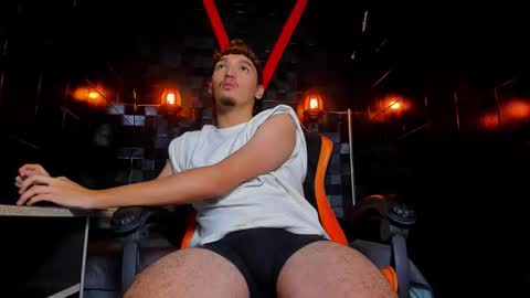 Snapshot of jeantompson chatting on February 20, 10:32 pm Juan Tompson online show from February 20, 10:32 pm