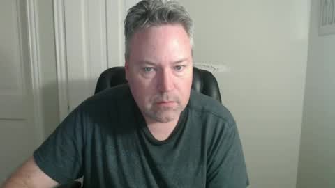 Snapshot of jeb5150 chatting on October 6, 6:38 pm JE online show from October 6, 6:38 pm