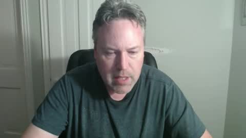 Snapshot of jeb5150 chatting on November 16, 8:09 am JE online show from November 16, 8:09 am