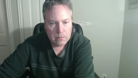 Snapshot of jeb5150 chatting on December 14, 2:50 am JE online show from December 14, 2:50 am