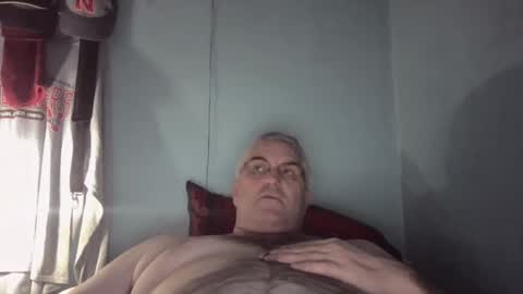 Snapshot of jecko71 chatting on February 2, 5:21 am dadbody71 online show from February 2, 5:21 am