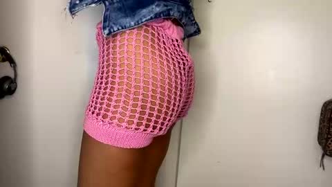 Snapshot of jeddahdolly chatting on January 12, 4:08 pm jeddahdolly online show from January 12, 4:08 pm