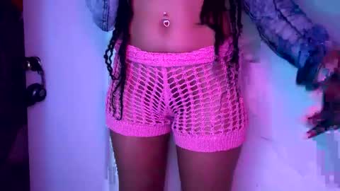 Snapshot of jeddahdolly chatting on January 12, 7:10 pm jeddahdolly online show from January 12, 7:10 pm