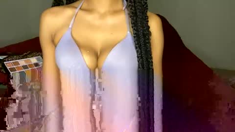 Snapshot of jeddahdolly chatting on January 18, 2:03 am jeddahdolly online show from January 18, 2:03 am