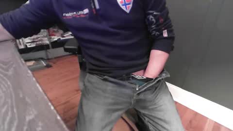 jedge4404 online show from March 28, 4:28 pm