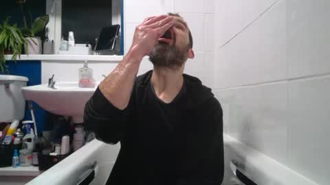 Snapshot of jediknight2 chatting on February 14, 11:53 pm Matt online show from February 14, 11:53 pm