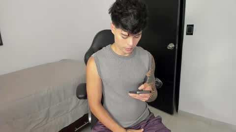 Snapshot of jeeanpii01 chatting on February 20, 12:18 am Jeanpii01 online show from February 20, 12:18 am