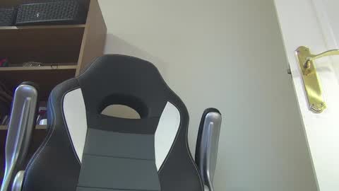 Snapshot of jeeves4469 chatting on January 10, 10:28 am Chris online show from January 10, 10:28 am