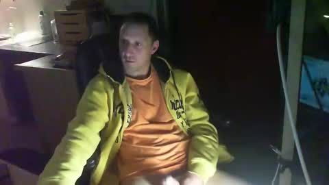 Snapshot of jef74700 chatting on December 11, 3:56 am Jrme online show from December 11, 3:56 am