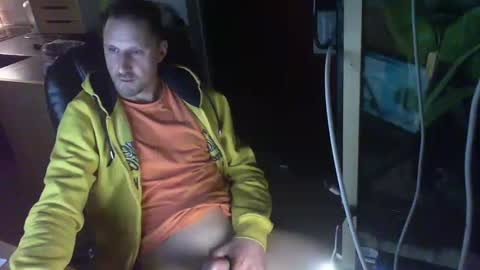 Snapshot of jef74700 chatting on December 24, 4:55 am Jrme online show from December 24, 4:55 am