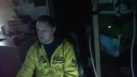 Snapshot of jef74700 chatting on January 5, 4:25 am Jrme online show from January 5, 4:25 am