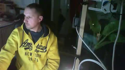 Snapshot of jef74700 chatting on January 21, 3:04 am Jrme online show from January 21, 3:04 am